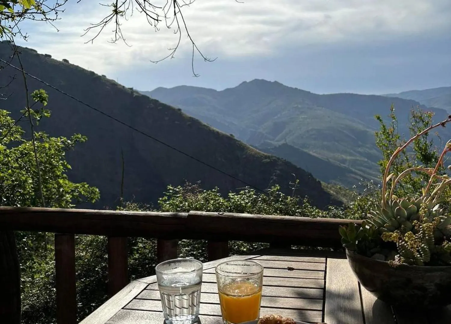 別荘 Casa Walhallacorti Jo Paramo パンパネイラ スペイン