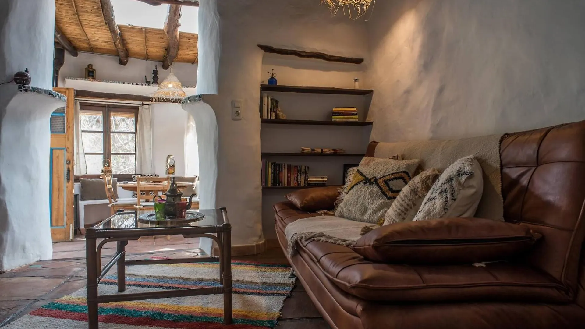 Casa Walhallacorti Jo Paramo パンパネイラ 0*,