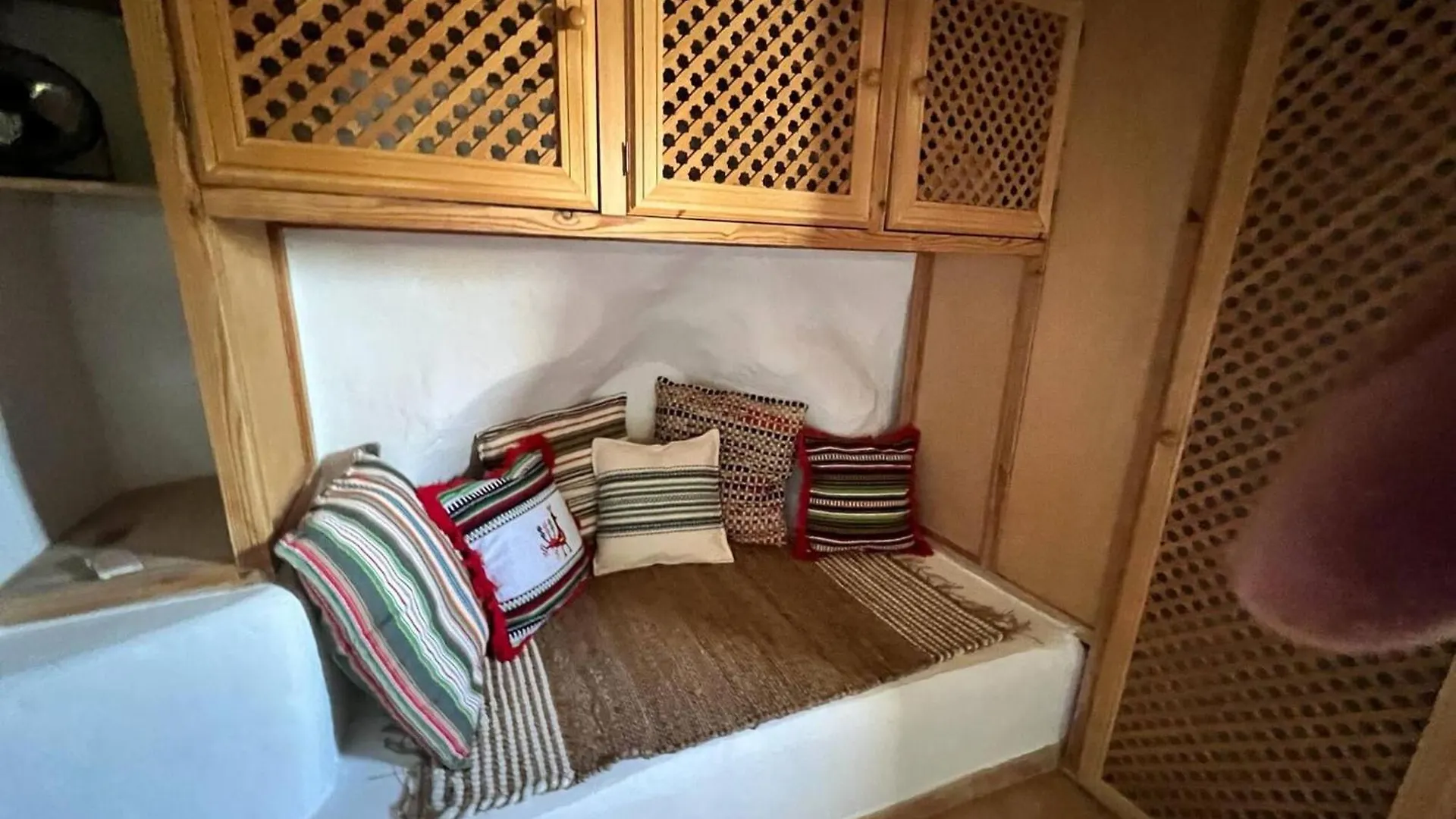 Casa Walhallacorti Jo Paramo パンパネイラ 0*,